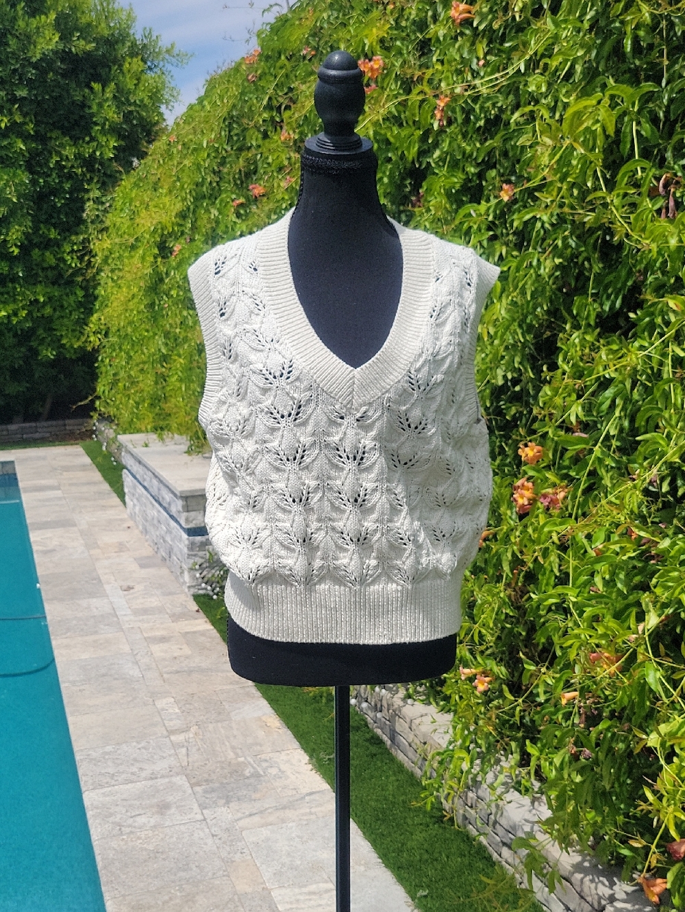 LOFT Ivory Knit Sweater Vest Sz L
